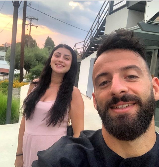Məşhur futbolçu və hamilə arvadı toyda koronavirusa yoluxdu - FOTO
